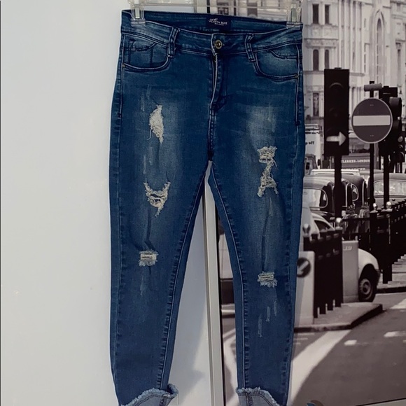 Cocoa Blue Prewash distress jeans - Picture 1 of 8